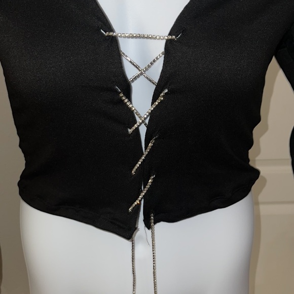 Cute Crop with Rhinestone Closure - Picture 2 of 7